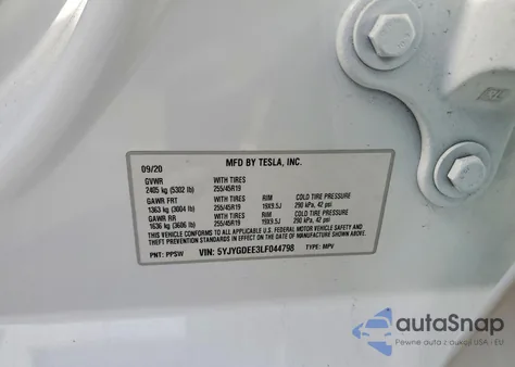 2020 Tesla Model Y z USA, uszkodzony, nr VIN 5YJYGDEE3LF044798